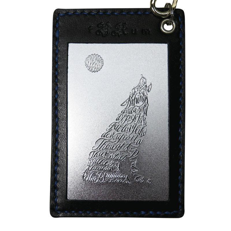 手縫い カードケース + ネックストラップ「オオカミ」 クロムメッキ　栃木レザー・黒